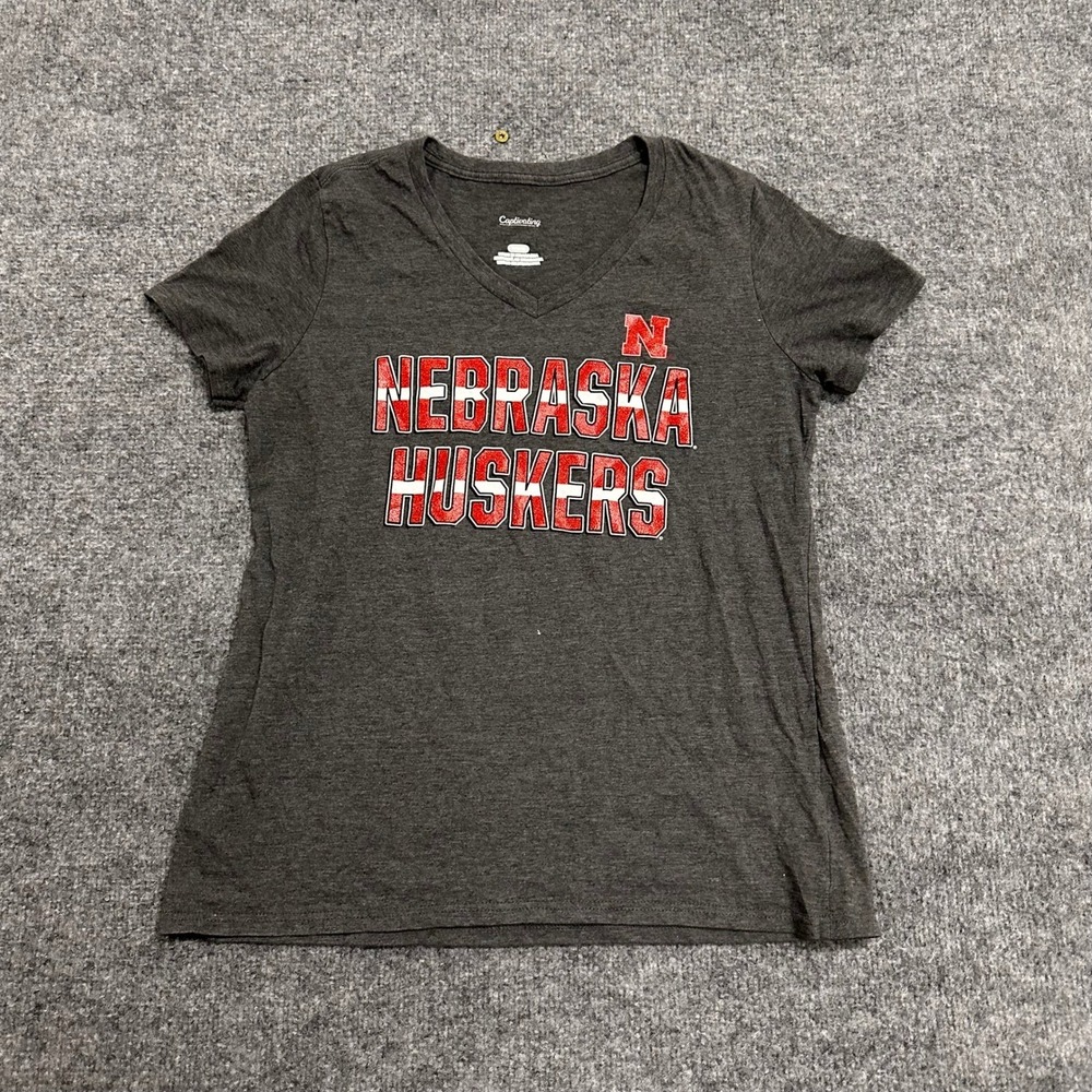 Captivating T-Shirt Womens Size M Gray Nebraska Huskers V-Neck Graphic Tee Sport